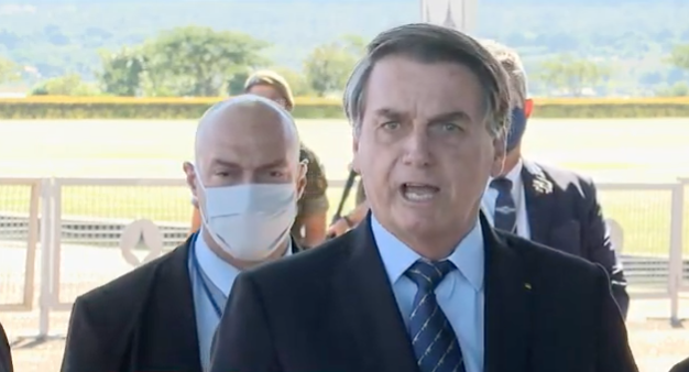 Bolsonaro critica inquérito do STF: “Acabou, porra!”