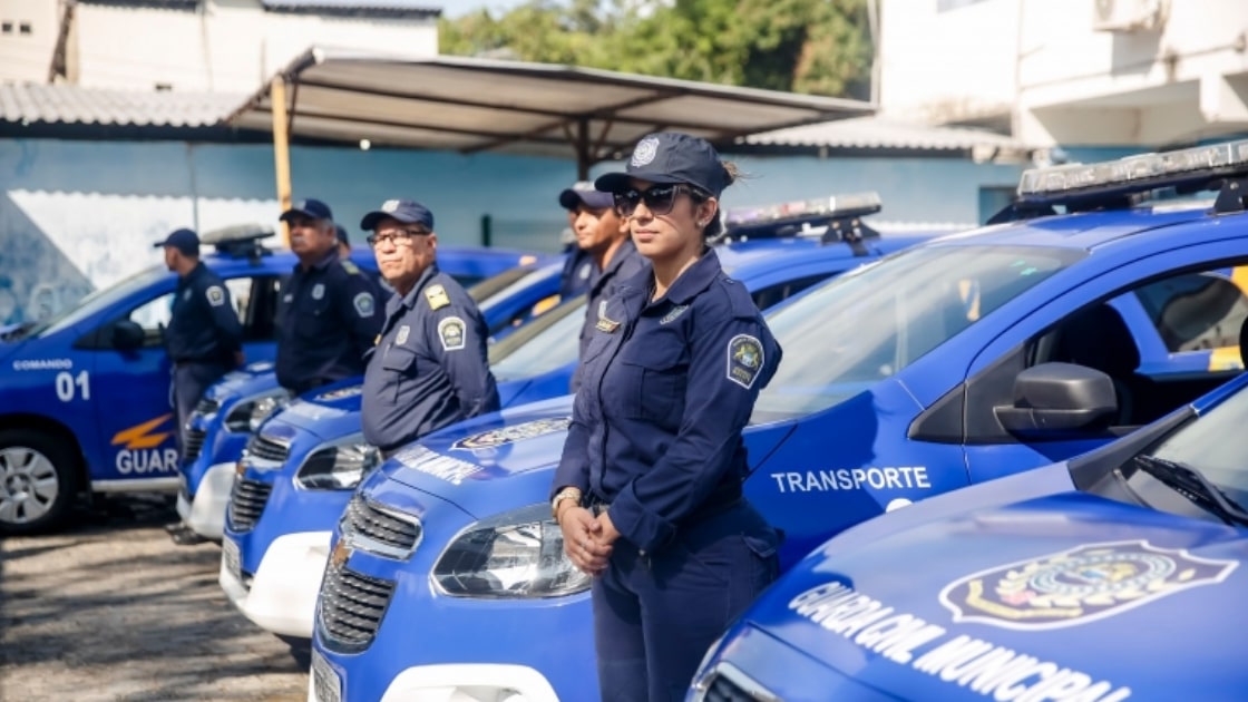 Vídeo: Guarda Municipal do Recife desarmada é botada pra correr no Arruda