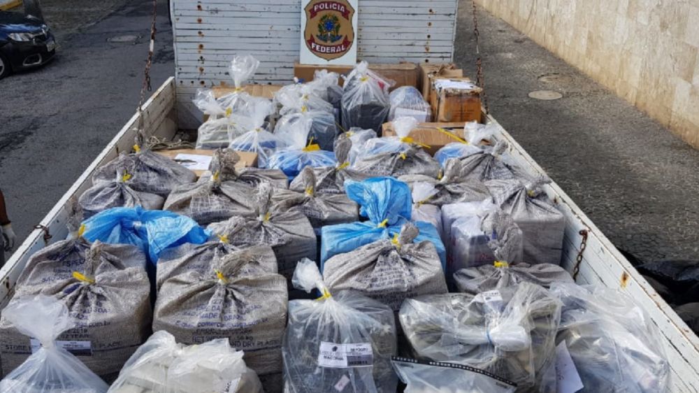 Polícia Federal/PE realiza incineração de 1.130kg de drogas