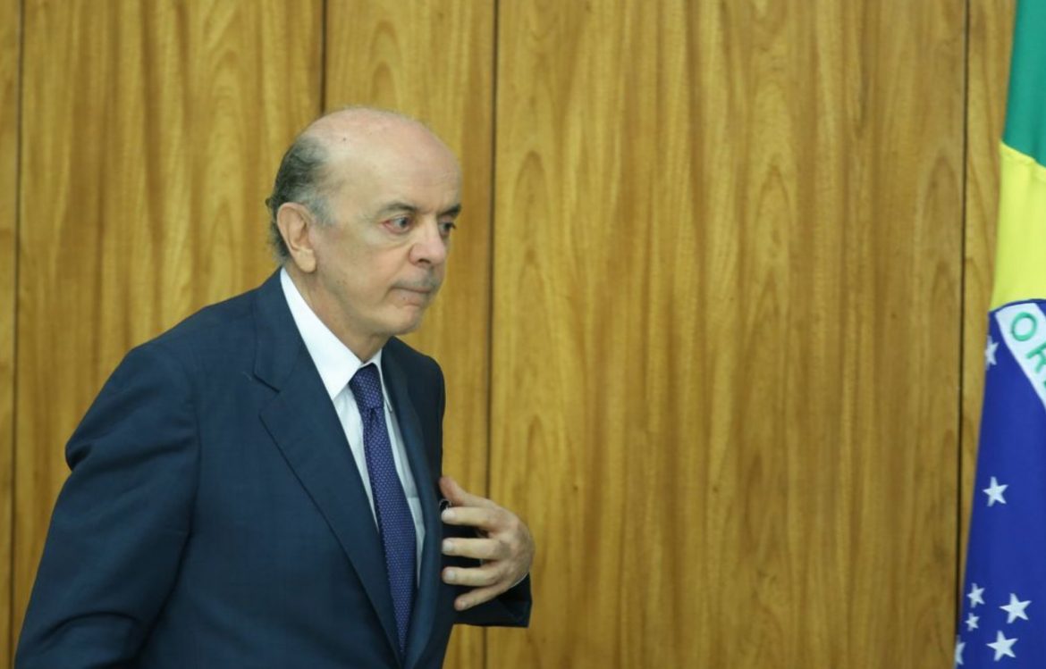 José Serra vira réu na Justiça Federal mas Toffoli suspende o processo