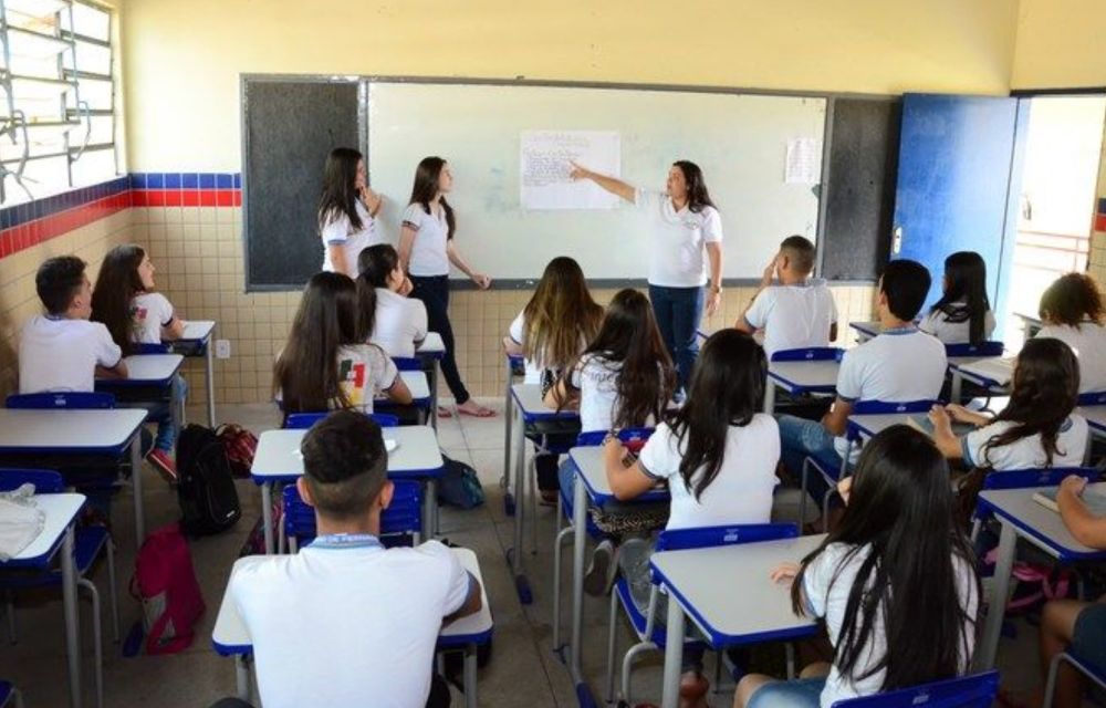 Volta às aulas presenciais é adiada em Pernambuco