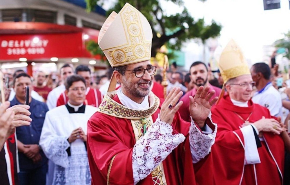 Em nota, Bispo de Caruaru orienta católicos a votarem contra o Comunismo