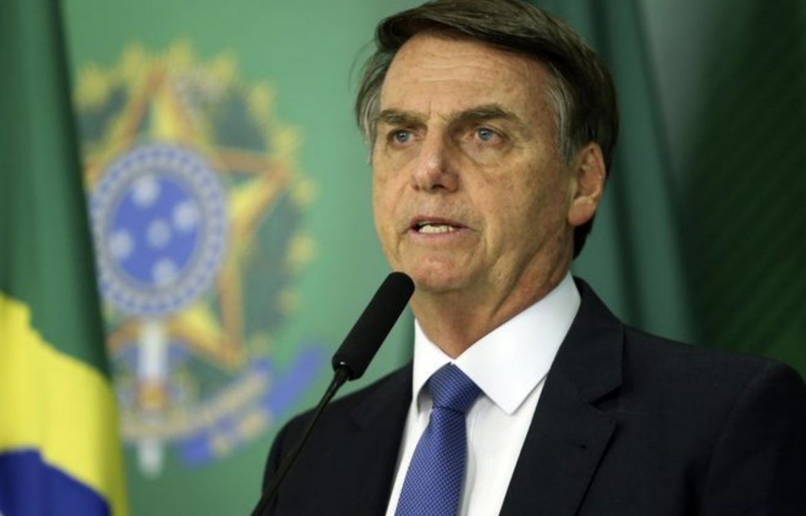 Bolsonaro alertou que quarentena traria crise econômica e o chamaram de louco