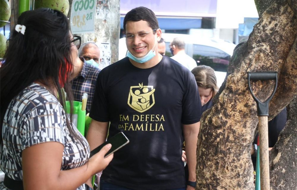 Pr Júnior Tércio percorre os bairros do Recife para agradecer a votação expressiva