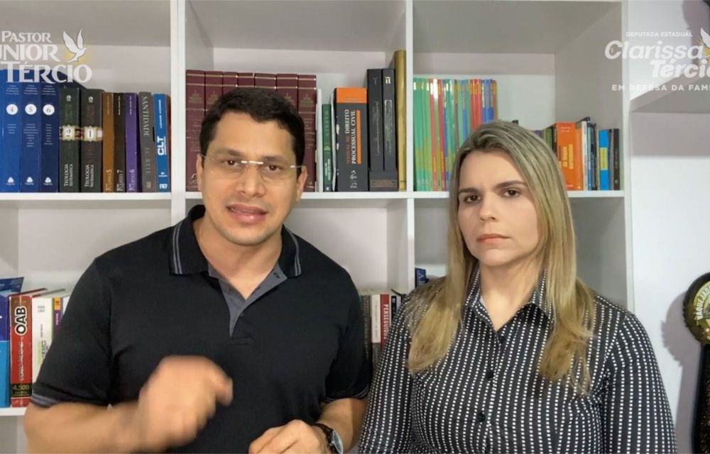 Clarissa e Pastor Júnior Tércio comemoram retirada de ação da Ideologia de Gênero da pauta de votação do STF
