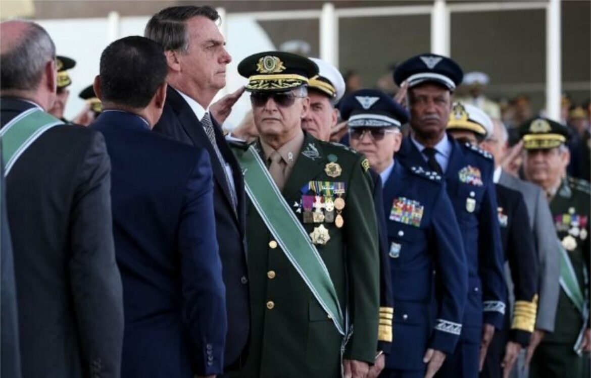 Em encontro com Bolsonaro, militares fazem balanço de ações em 2020