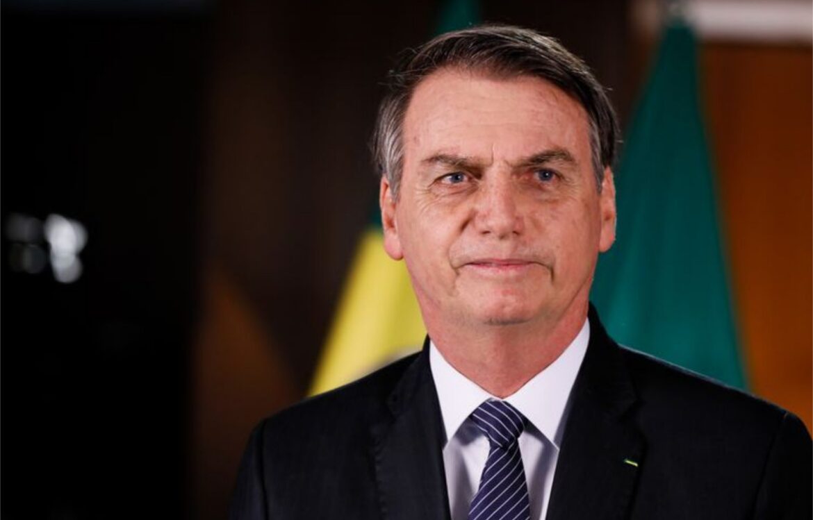 Datafolha: Para 52%, Bolsonaro não tem culpa das mortes na pandemia; para 8%, é o principal culpado