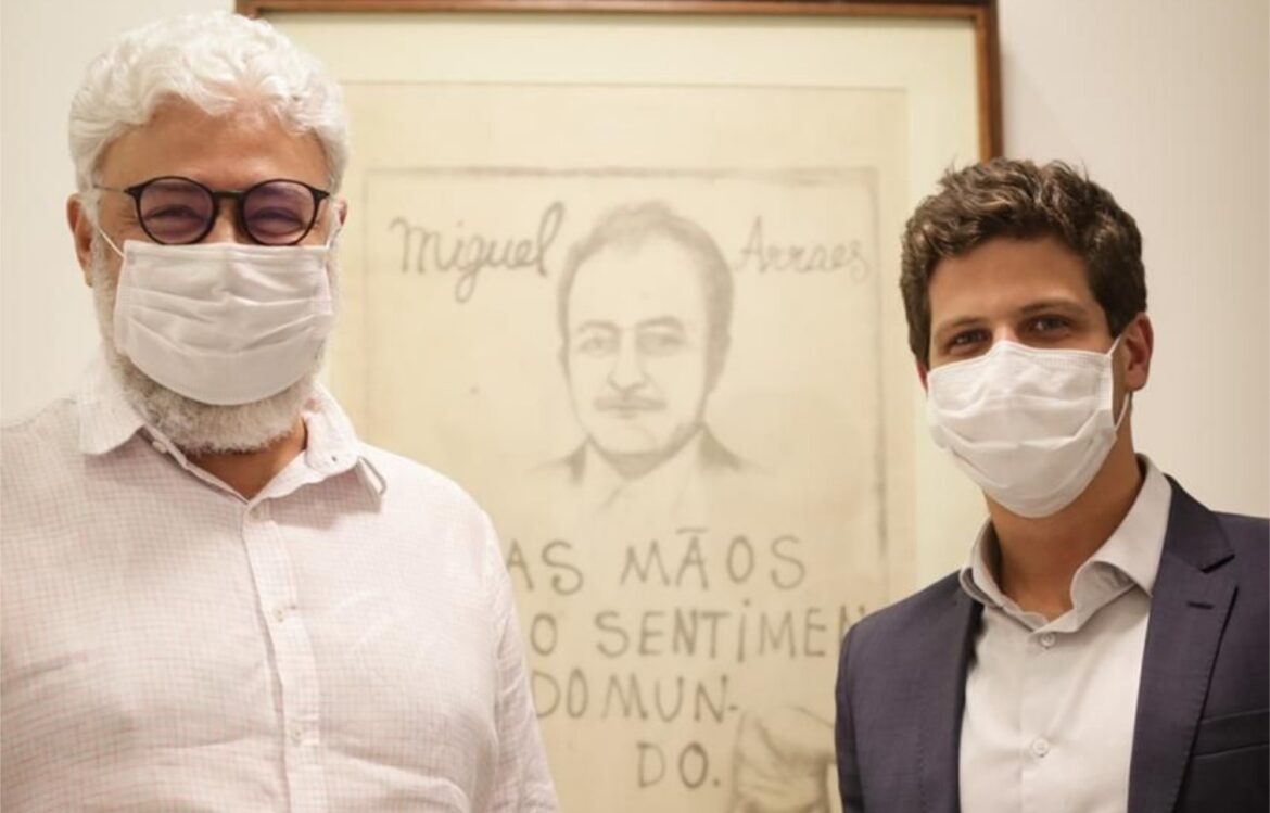 João Campos renuncia a mandato de deputado federal e abre vaga para Milton Coelho