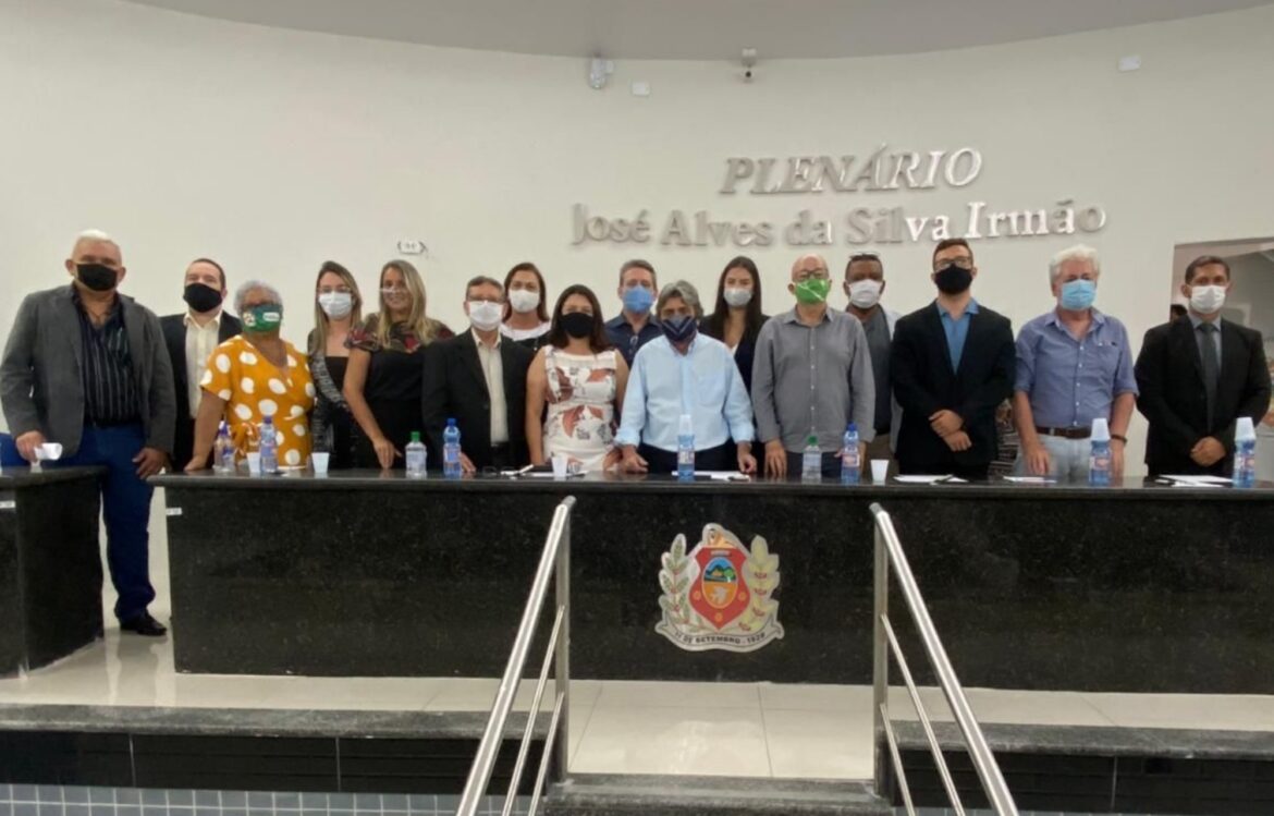 Prefeito Gilvandro Estrela empossa novo secretariado em Belo Jardim