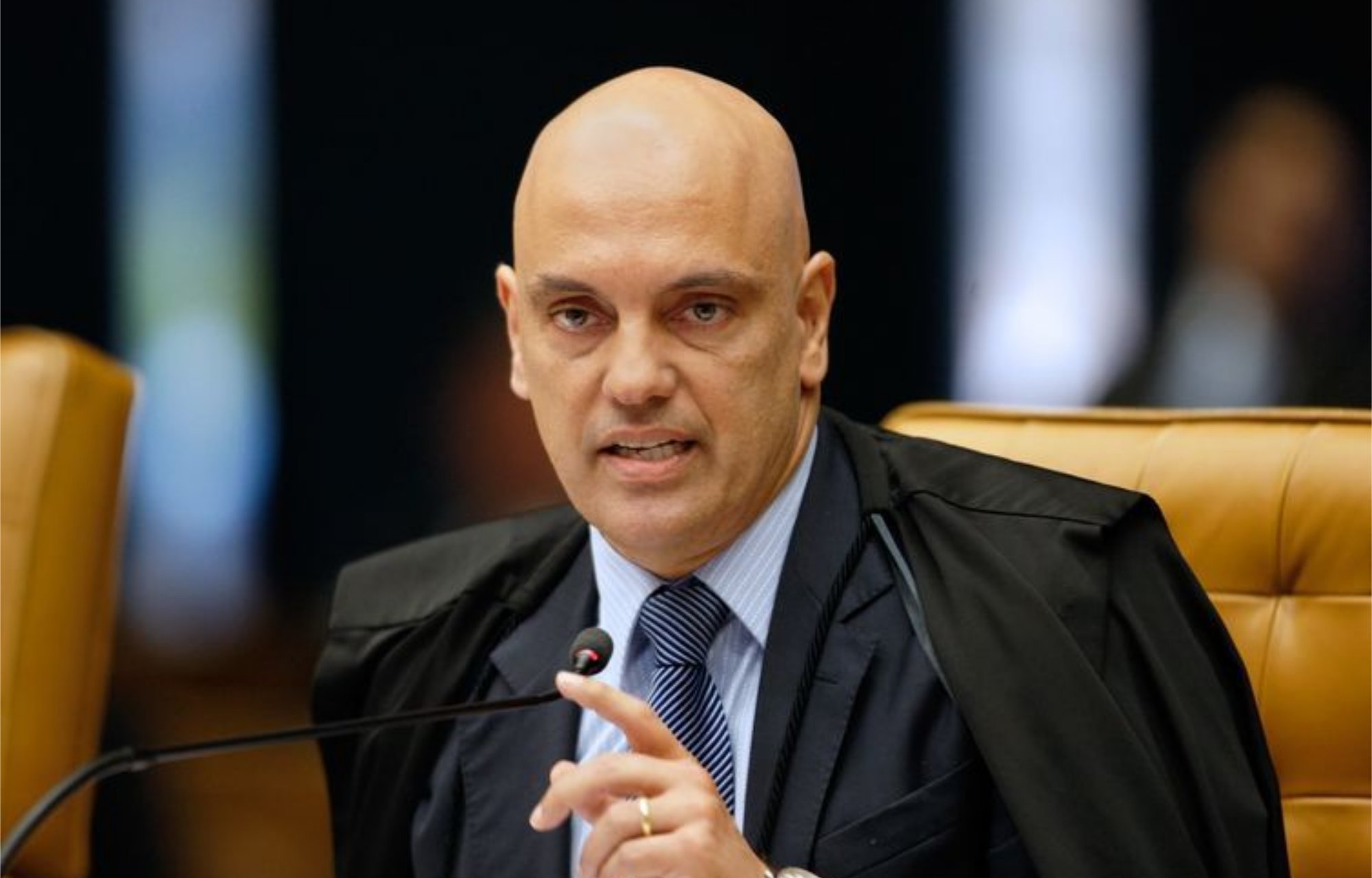 Alexandre de Moraes quer responsabilizar Facebook e Google por falas na