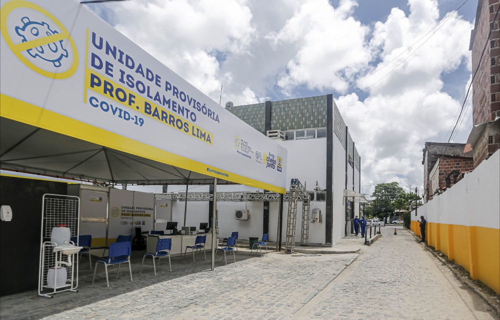 Vereador denuncia baixa qualidade de EPIs em unidade de tratamento da Covid-19 no Recife
