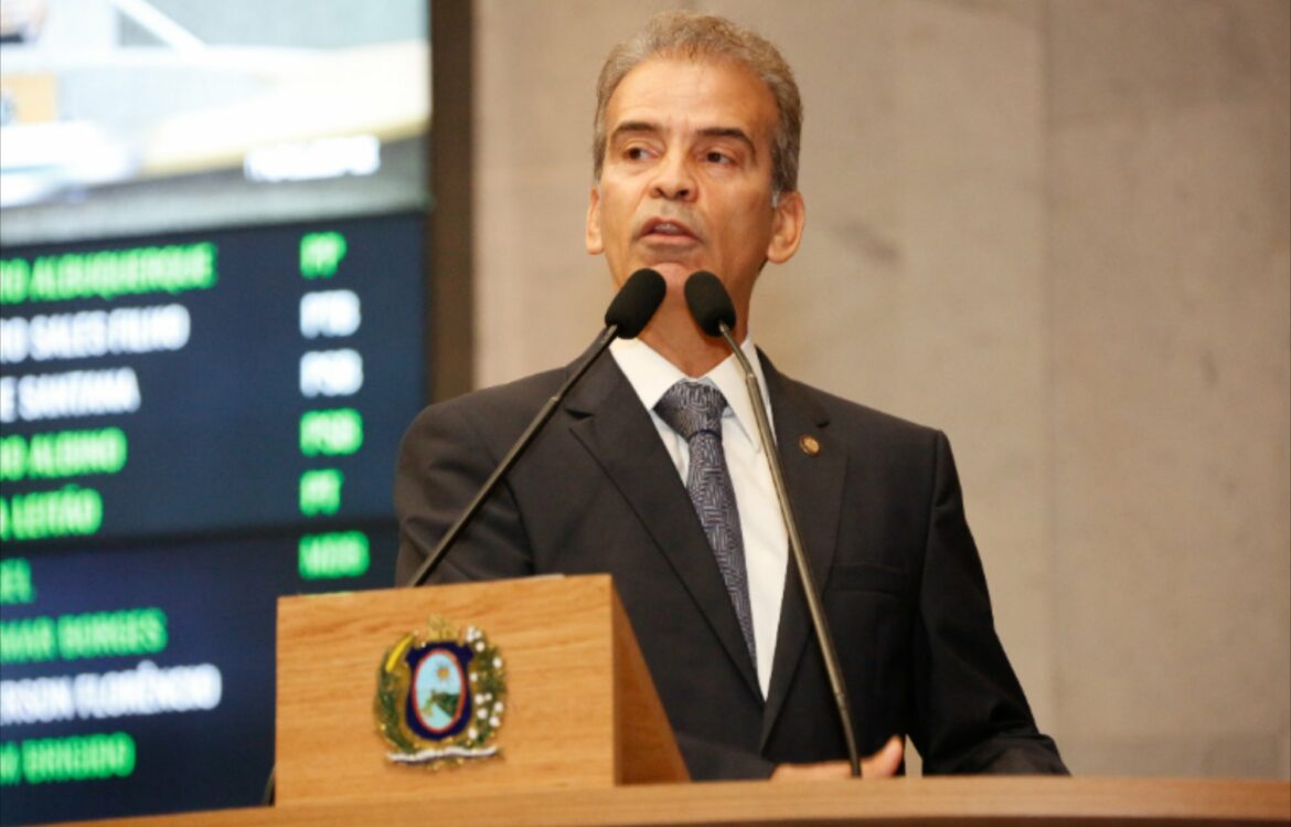 Alberto Feitosa propõe Projeto de Lei que visa combater violência política