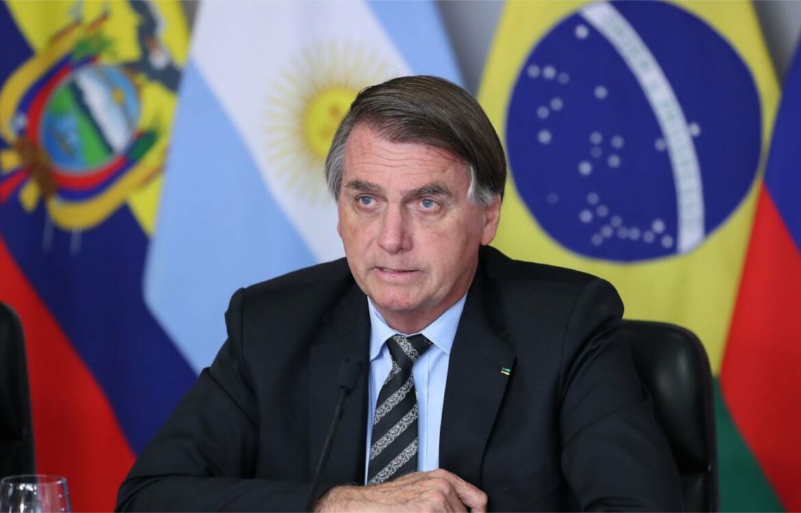 Bolsonaro cobra governo da Bolívia por perseguição a opositores