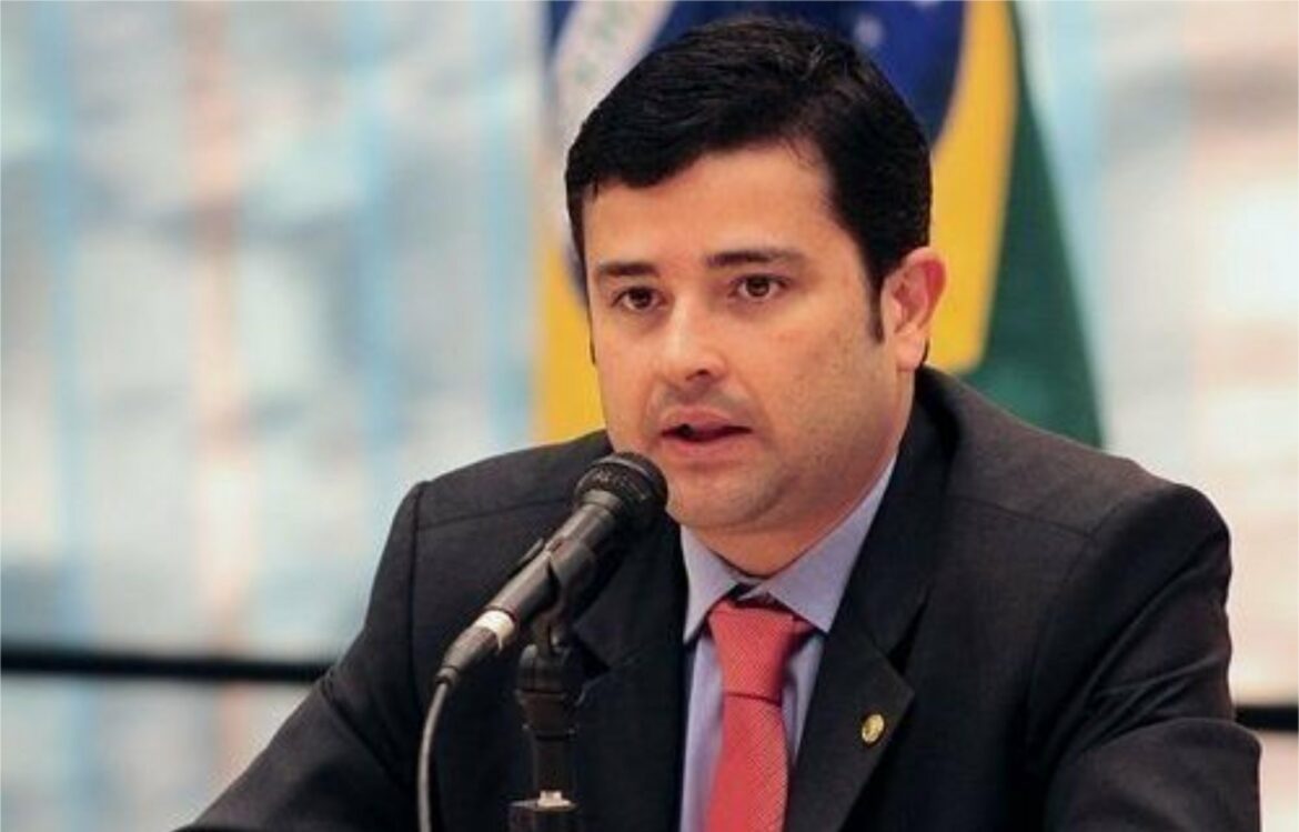 Eduardo da Fonte solicita a Bolsonaro a retomada da Operação Carro-Pipa em Pernambuco