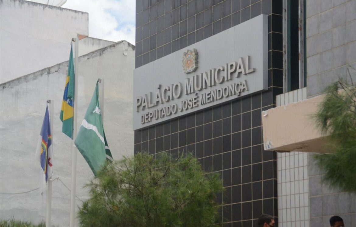 Prefeitura de Belo Jardim antecipa pagamento dos servidores aposentados, pensionistas e efetivos