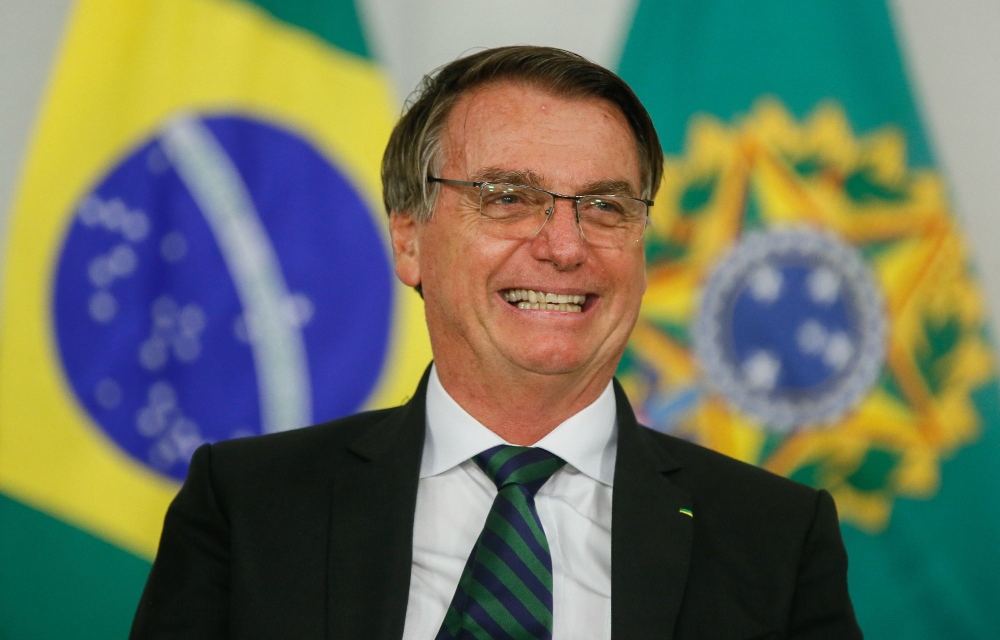 Bolsonaro nomeia presidente e diretores do BC para mandatos fixos