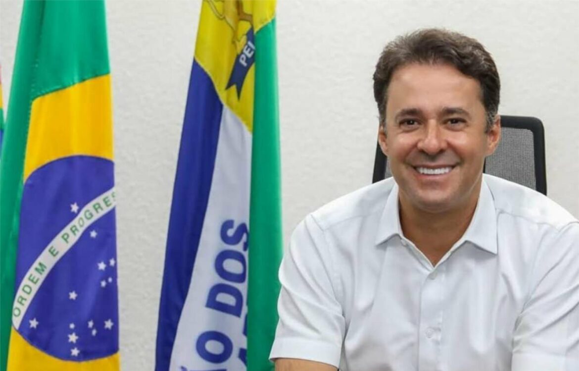 Anderson Ferreira anuncia desconto de 90% em juros e multa dos tributos municipais