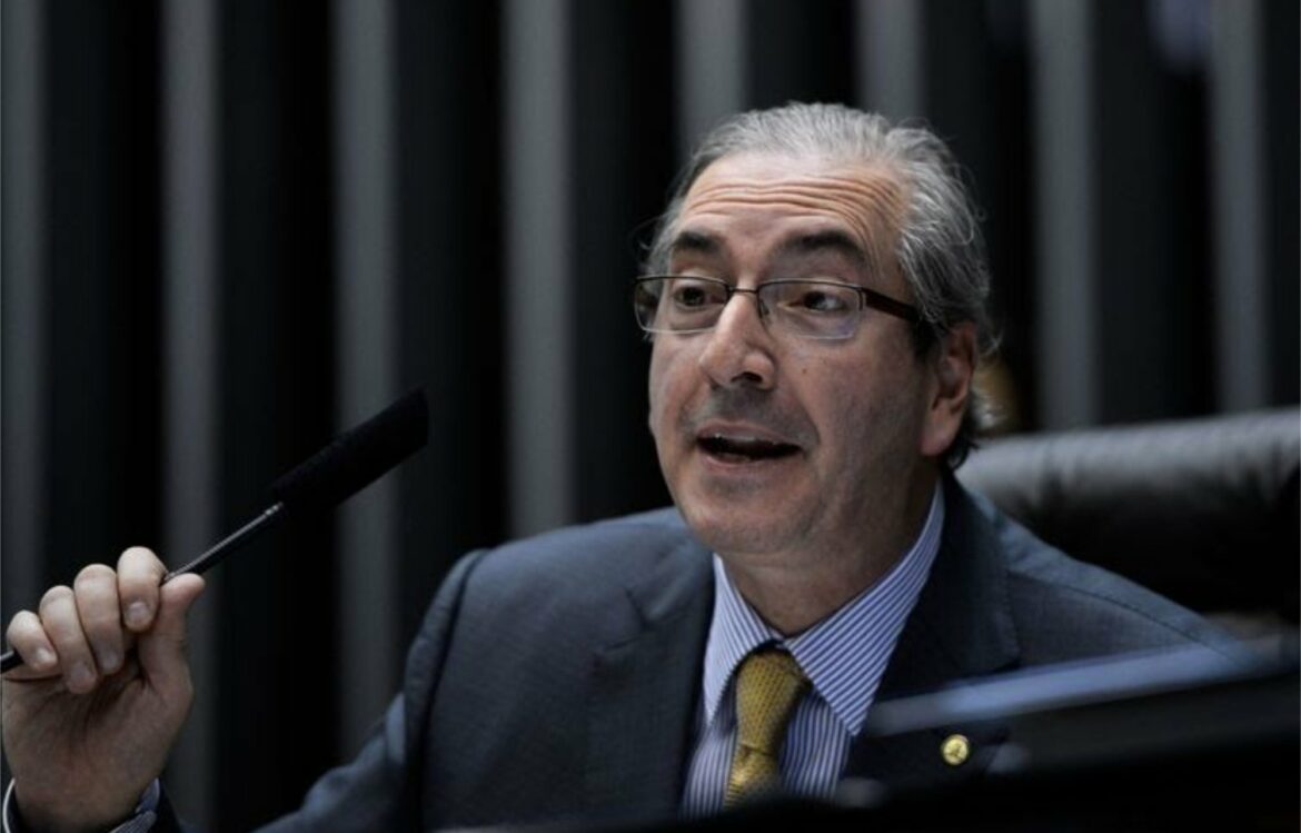 Eduardo Cunha tem prisão preventiva revogada pelo TRF4