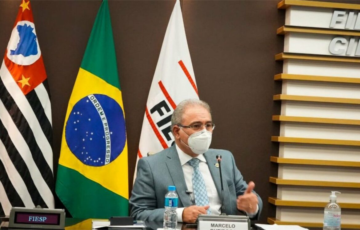 Ministro diz que é possível vacinar toda população brasileira em 2021