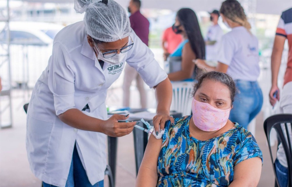 Cabo abre escolas e centro de vacinação para grupo de comorbidades de 55 a 59 anos