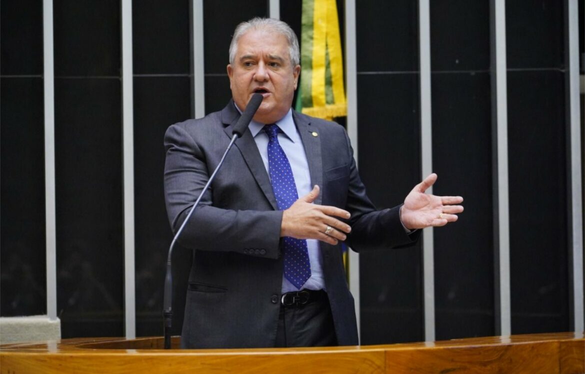 Augusto Coutinho comemora derrubada de vetos à Nova Lei das Licitações