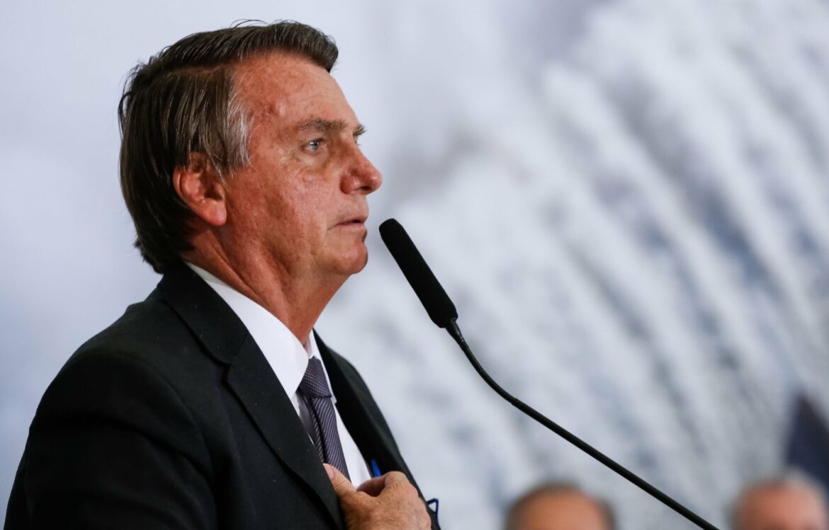 Bolsonaro sanciona MP da privatização da Eletrobras