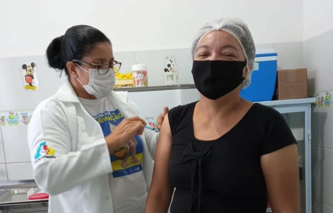 Itamaracá anuncia vacinação geral acima de 25 anos