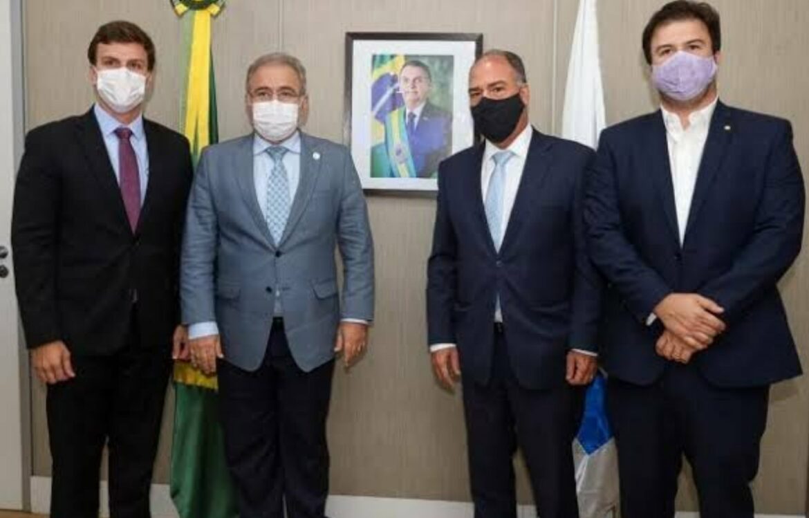 Miguel Coelho e ministro Queiroga inauguram estruturas de saúde em Petrolina