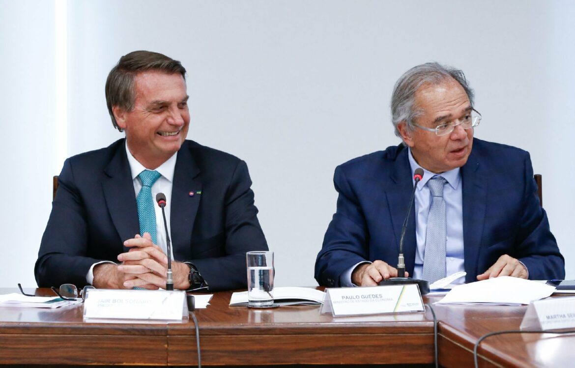 Bolsonaro sanciona MP que facilita abertura de empresas