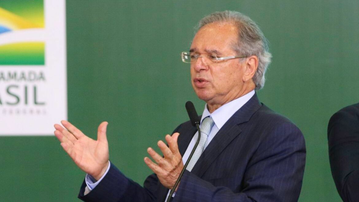 Paulo Guedes defende privatização da Petrobras para ampliar investimentos no Brasil