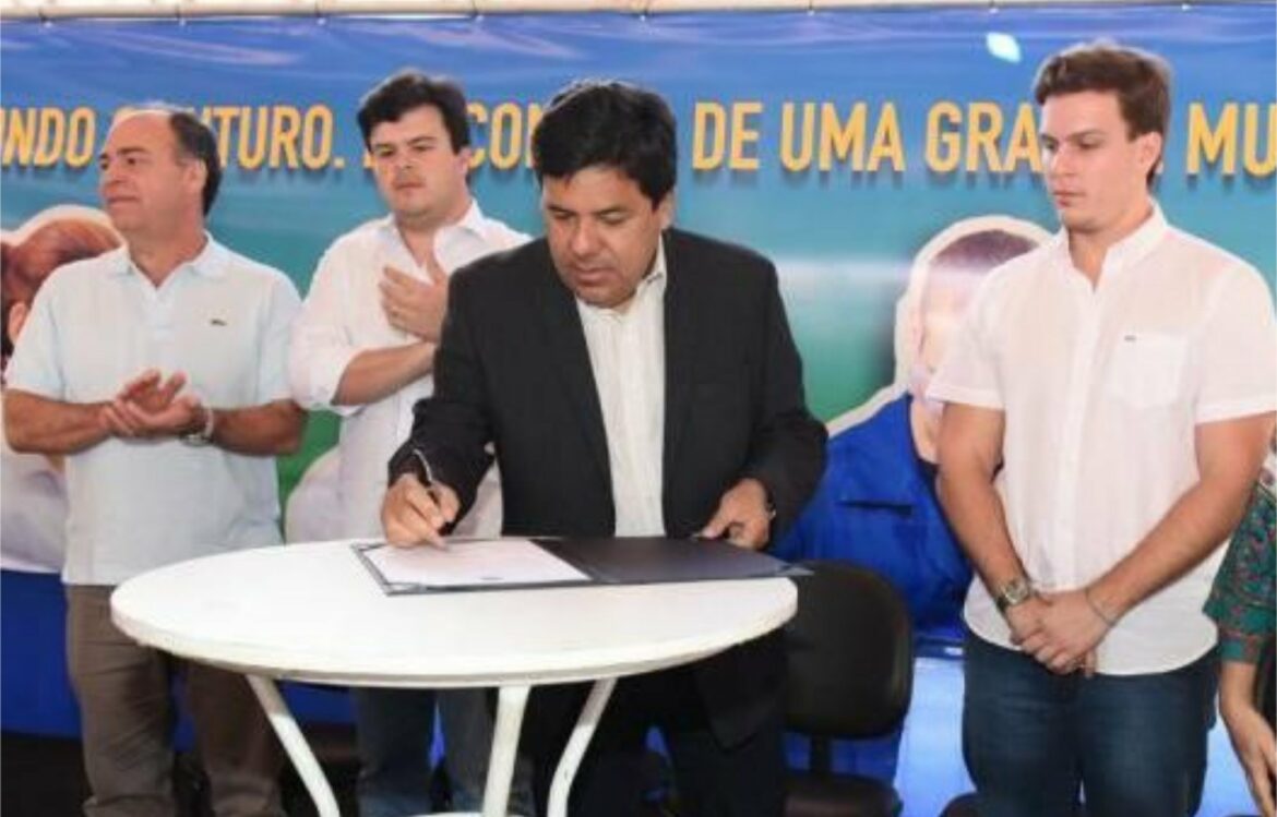 Mendonça comemora inauguração de Novo Centro Infantil de Petrolina autorizado por ele quando foi ministro da Educação