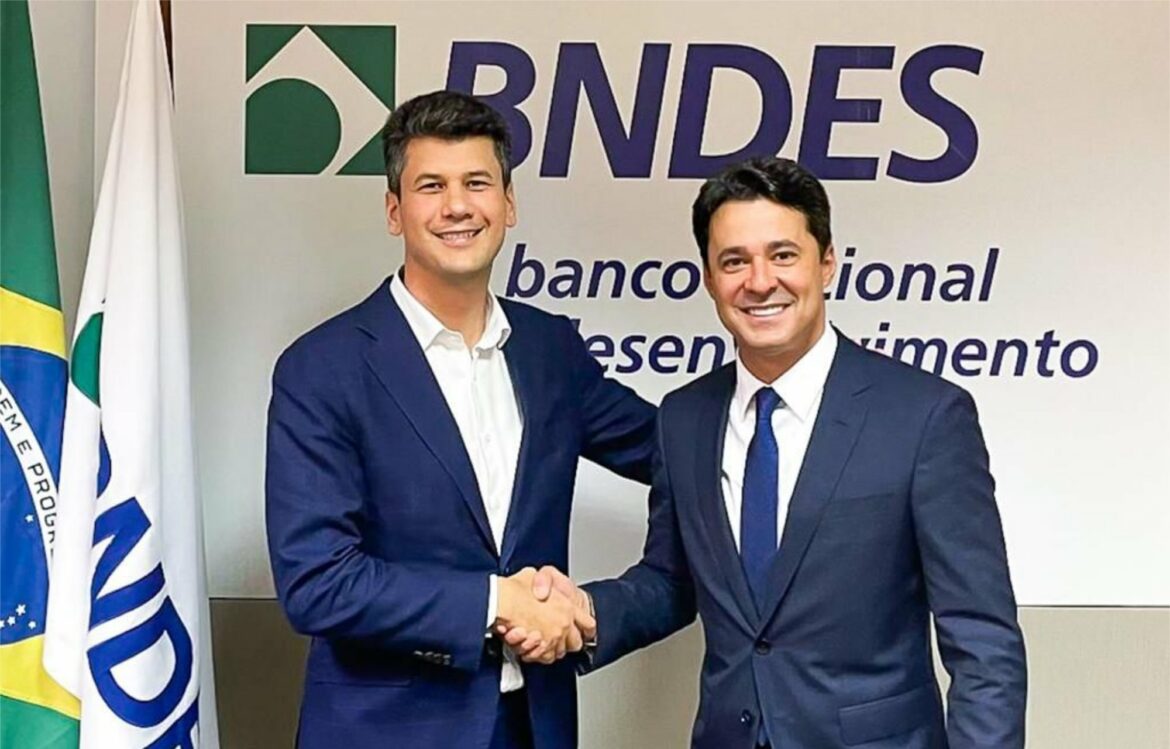 Anderson Ferreira firma primeira PPP da saúde no Estado com BNDES e Banco Mundial