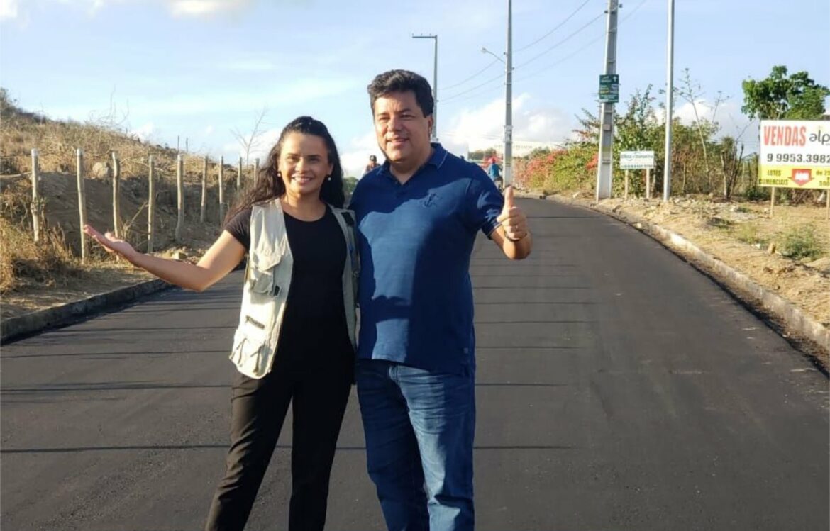 Bezerros inicia obra de pavimentação garantida por Mendonça Filho e Lucielle Laurentino