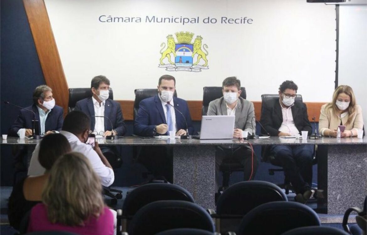 Câmara do Recife recomenda adiamento de eventos do Carnaval promovidos pela Prefeitura