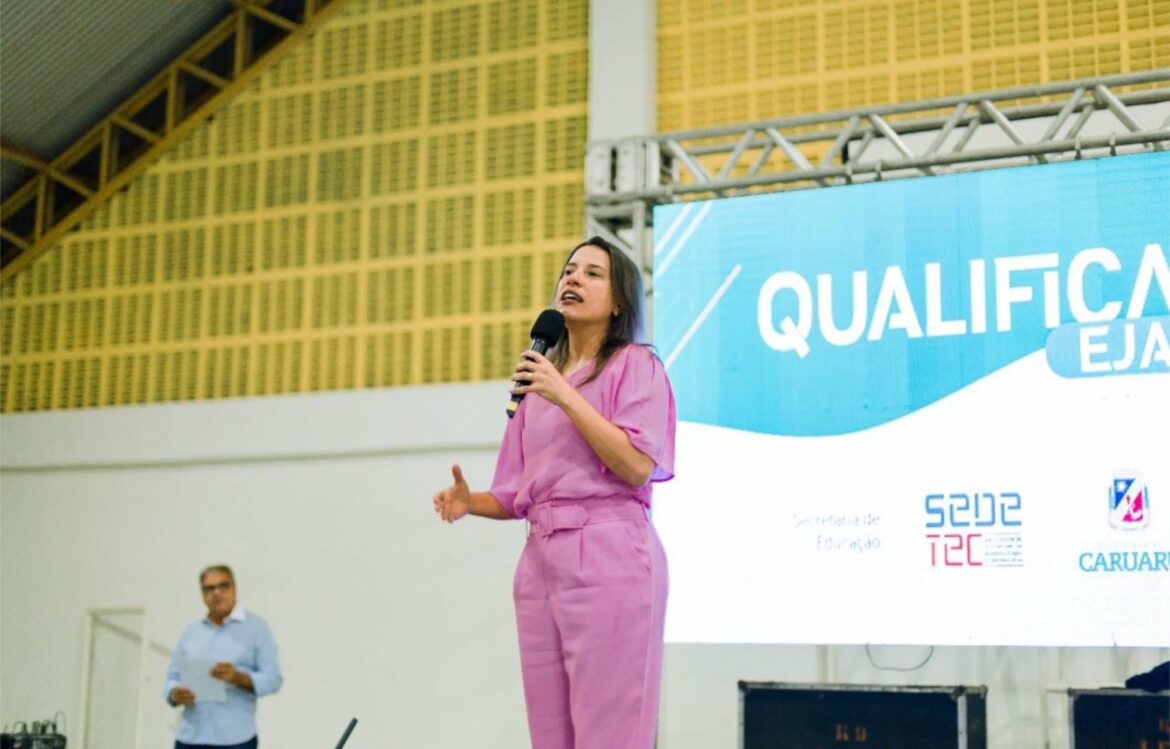 Prefeitura de Caruaru realiza lançamento de cursos do Qualifica EJA