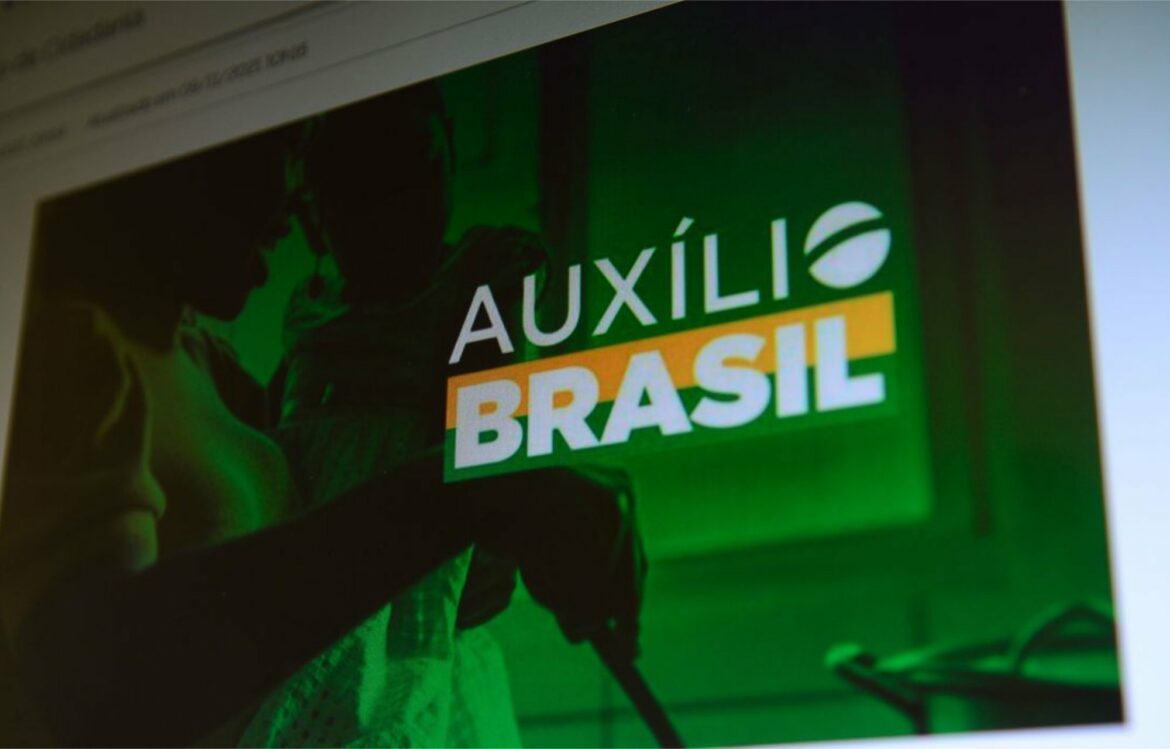 Auxílio Brasil: beneficiários podem fazer curso de empreendedorismo