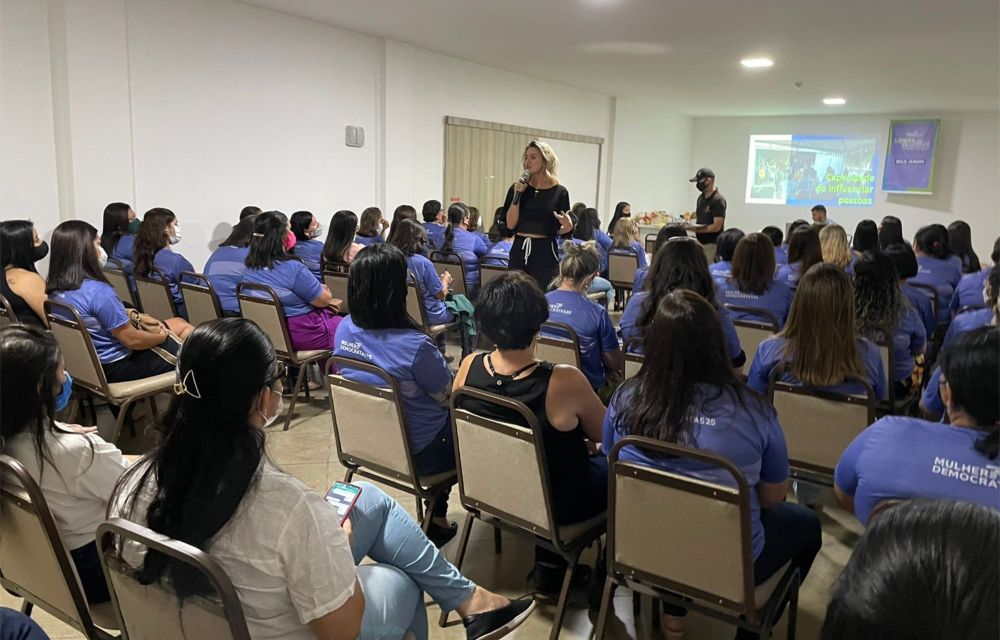 Seminários “Lidera Mulher, conquiste seu espaço”, reúne nesta sexta-feira mulheres Democratas de vários municípios Pernambucanos no Recife