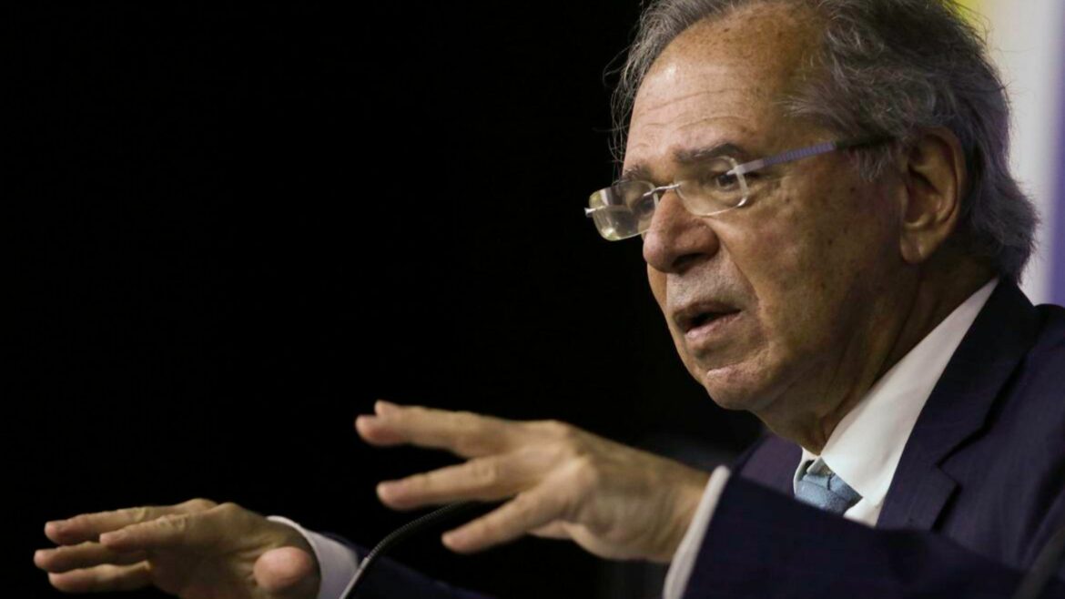 Experiência ajudou Brasil a tomar medidas contra inflação, diz Paulo Guedes