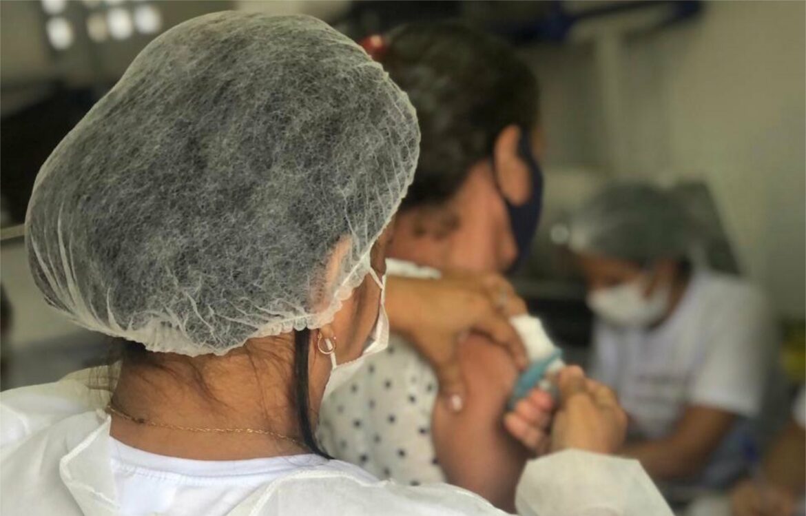 Paulista já vacinou mais de 75 mil pessoas contra a Influenza; município aguarda a chegada de novas doses