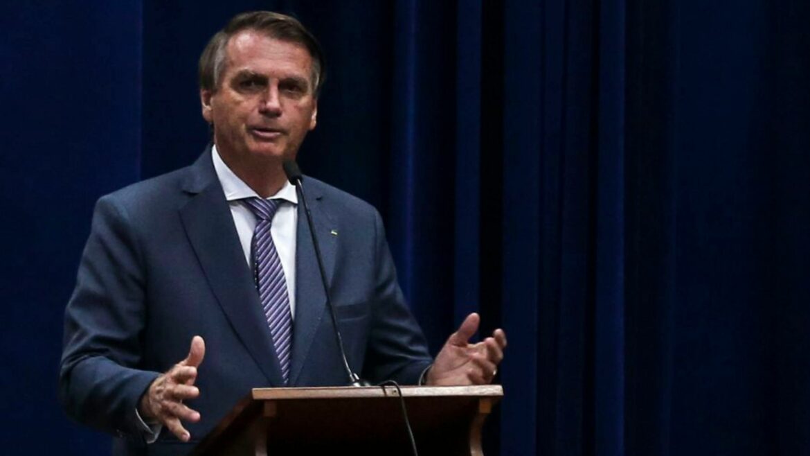Brasil defende integridade territorial das nações, diz Bolsonaro sobre conflito da Rússia com a Ucrânia