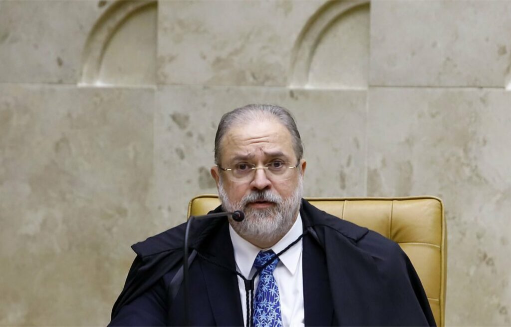 PGR pede arquivamento de inquérito contra Bolsonaro por divulgação de dados da invasão do sistema do TSE