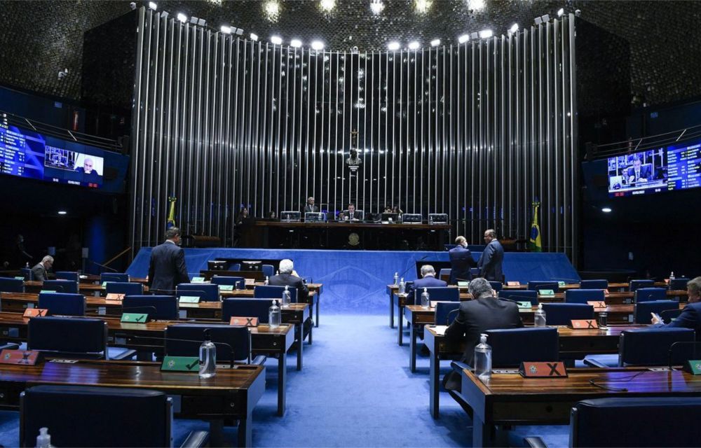 Senado aprova MP que estabelece salário mínimo de R$ 1.212