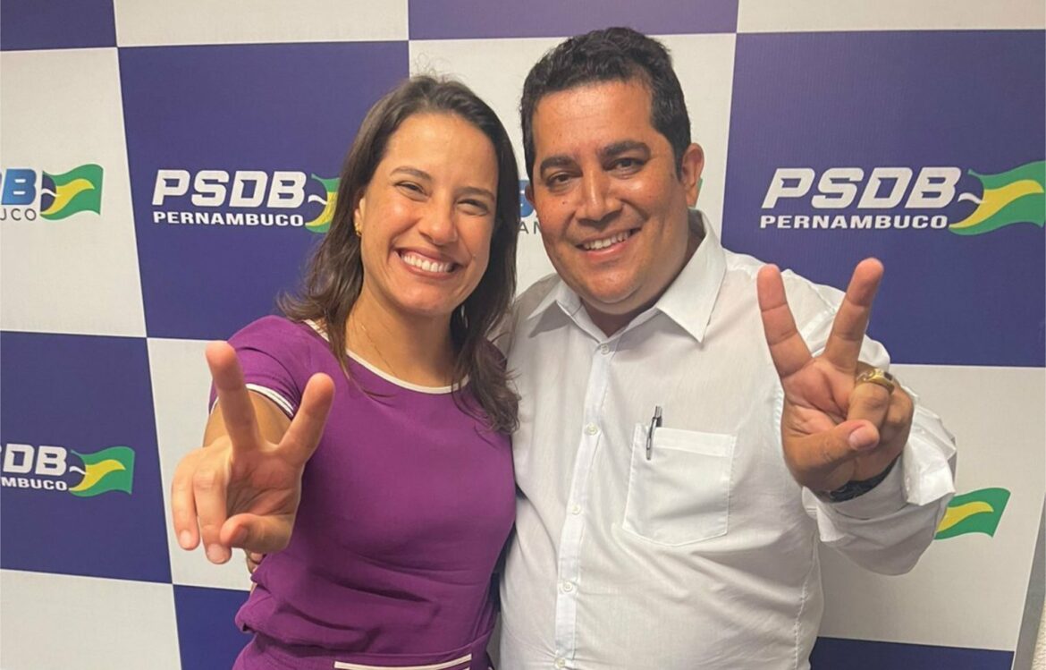 Pastor Cabral deixa pré-candidatura a deputado pelo Solidariedade para apoiar Raquel Lyra