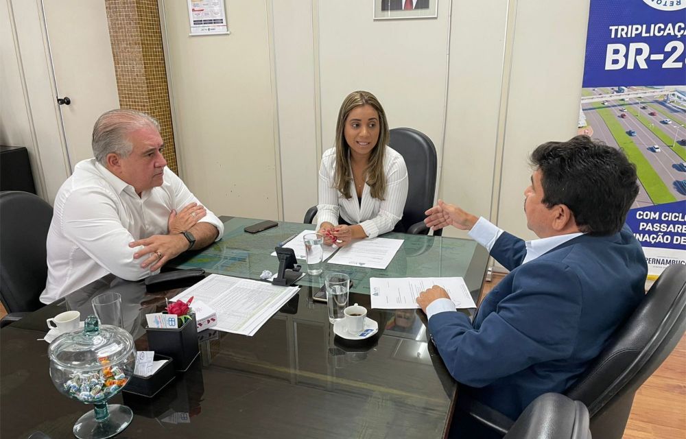 Augusto Coutinho e Antonio Fernando garantem implantação de mais três adutoras no Araripe