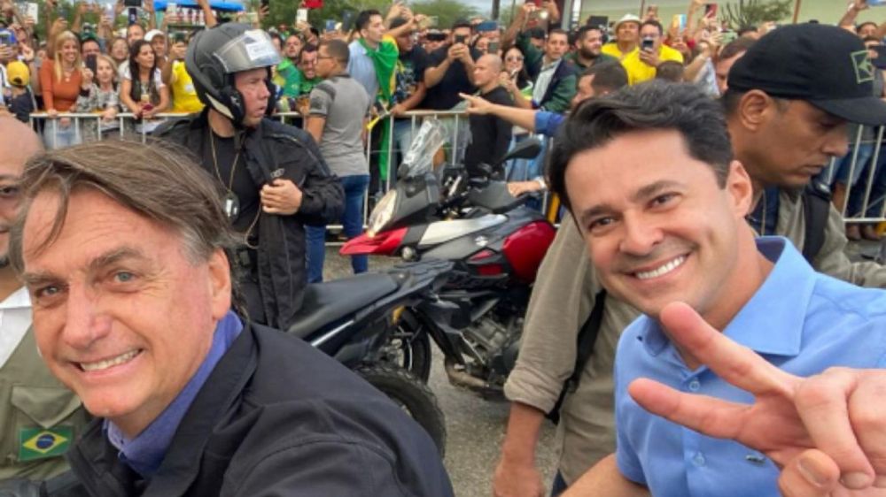 Visita de Bolsonaro a Caruaru impulsiona pré-campanha de Anderson ao Governo do Estado