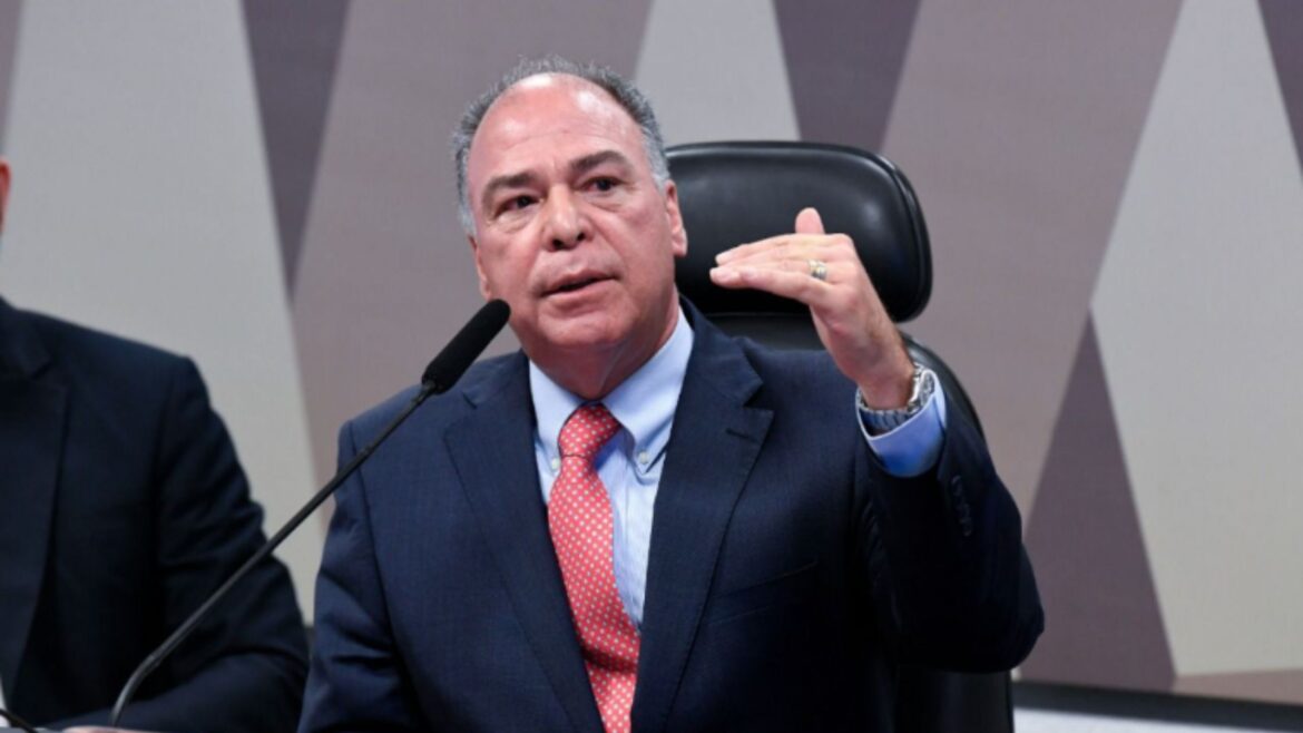 FBC afirma que PEC dos Combustíveis terá Auxílio Brasil de R$ 600 e voucher para caminhoneiros
