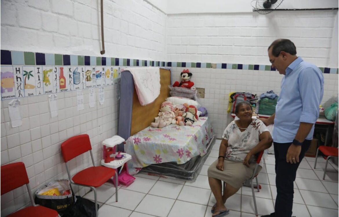 Prefeitura do Jaboatão começa a pagar Auxílio Emergencial às famílias acolhidas nos abrigos