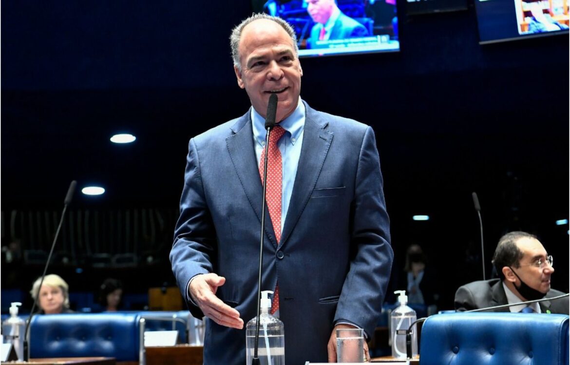 Fernando Bezerra Coelho se destaca novamente no Senado com PEC do Etanol
