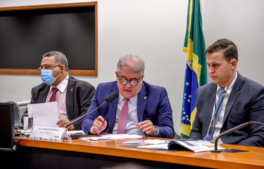 Augusto Coutinho vai propor mudanças ao Projeto de Lei do Lobby