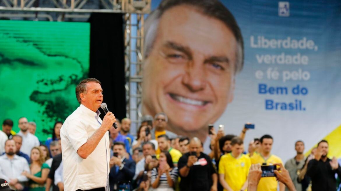 Bolsonaro mostra força ao lotar o Maracanãzinho com convenção do PL que oficializou seu nome para a reeleição